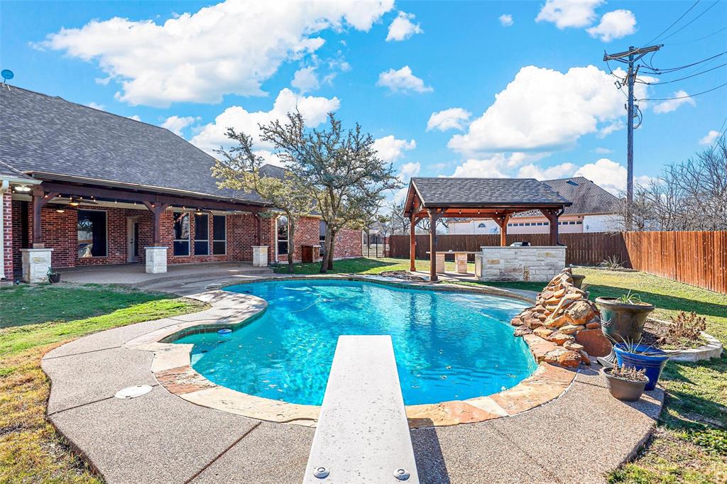 210 Deer Creek Drive Property Photo 33