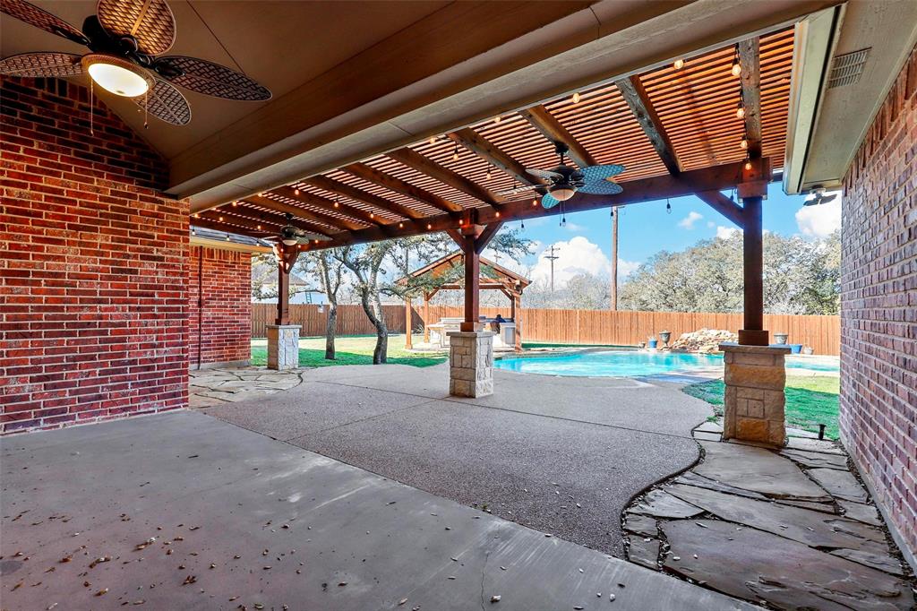 210 Deer Creek Drive Property Photo 36