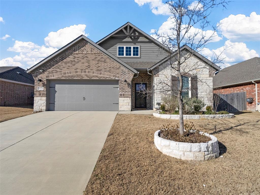 3121 Bent Creek Drive Property Photo 1