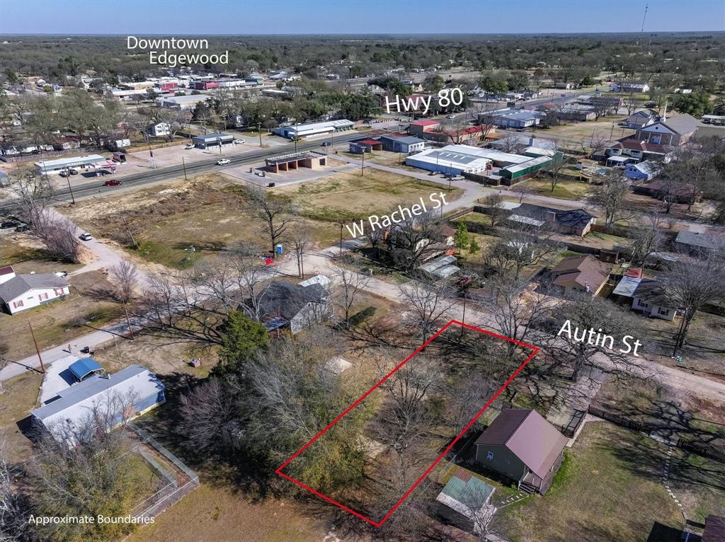404 N Austin Street Property Photo 1