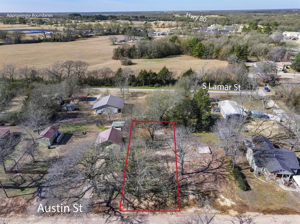 404 N Austin Street Property Photo 10