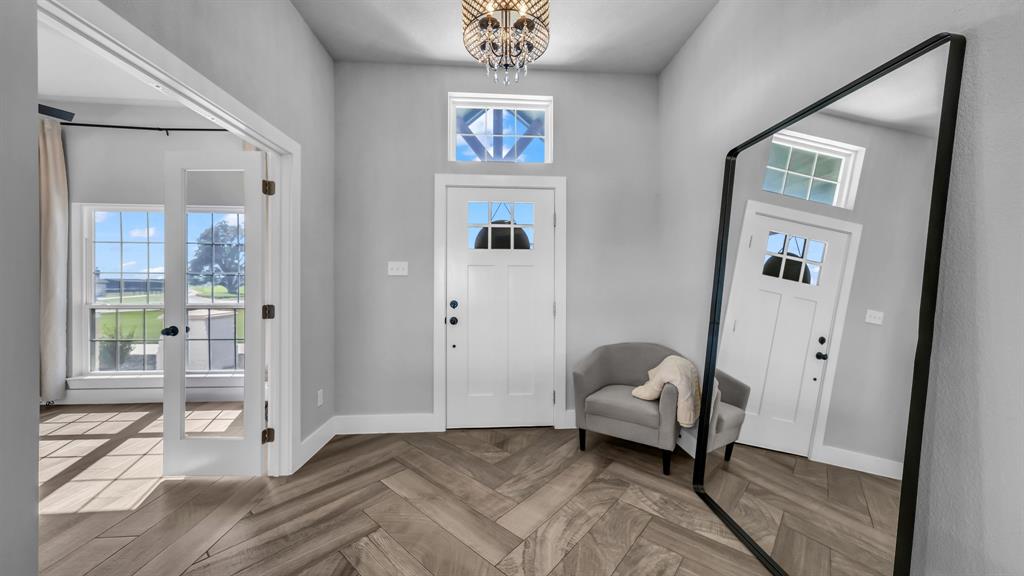 1005 Paradise Parkway Property Photo 6