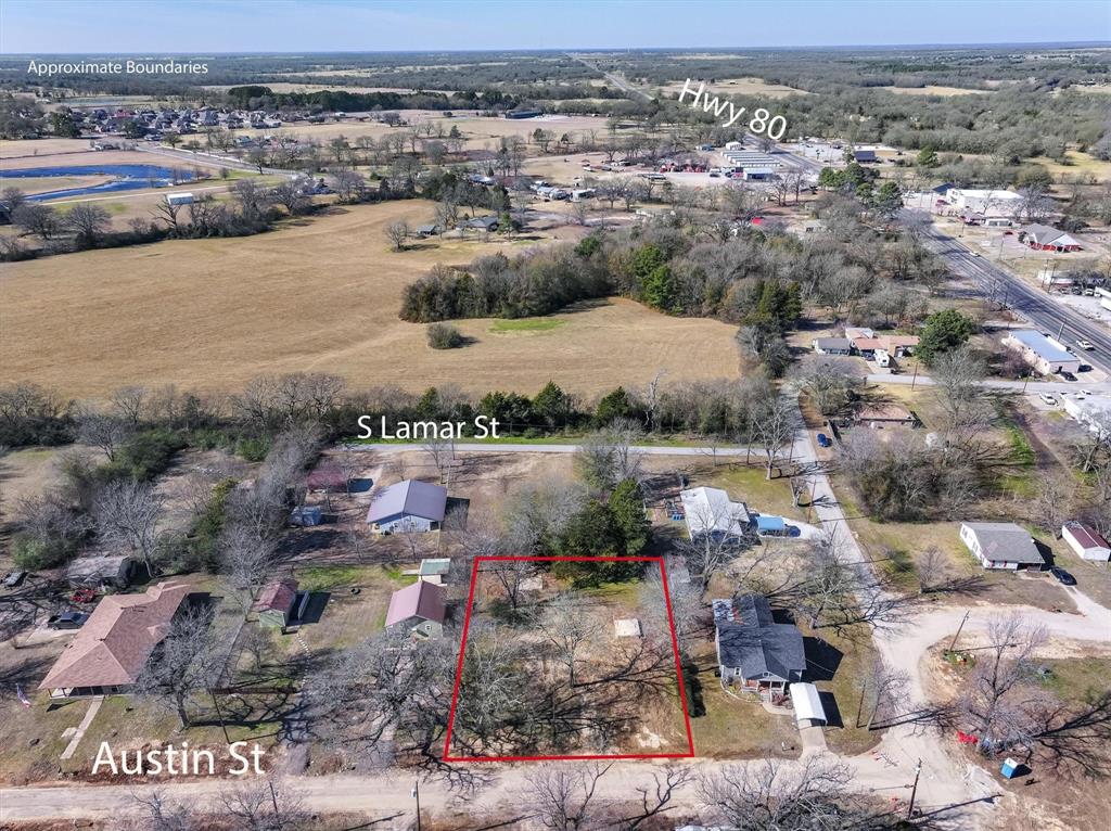 404 N Austin Street Property Photo 21