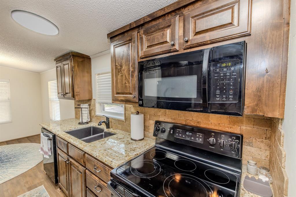 1948 Quail Run Lane Property Photo 17