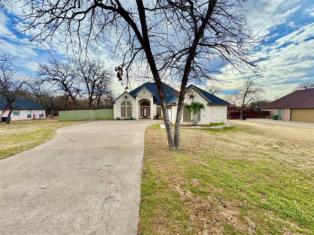 6705 Forest Oaks Court Property Photo 1