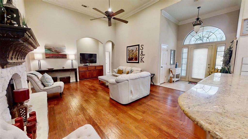6705 Forest Oaks Court Property Photo 7