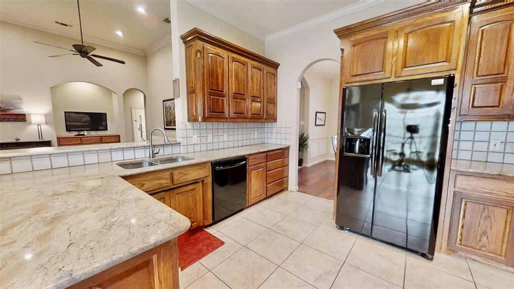 6705 Forest Oaks Court Property Photo 12