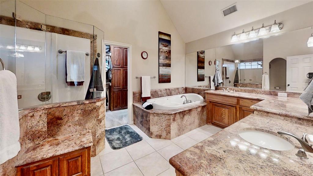 6705 Forest Oaks Court Property Photo 24