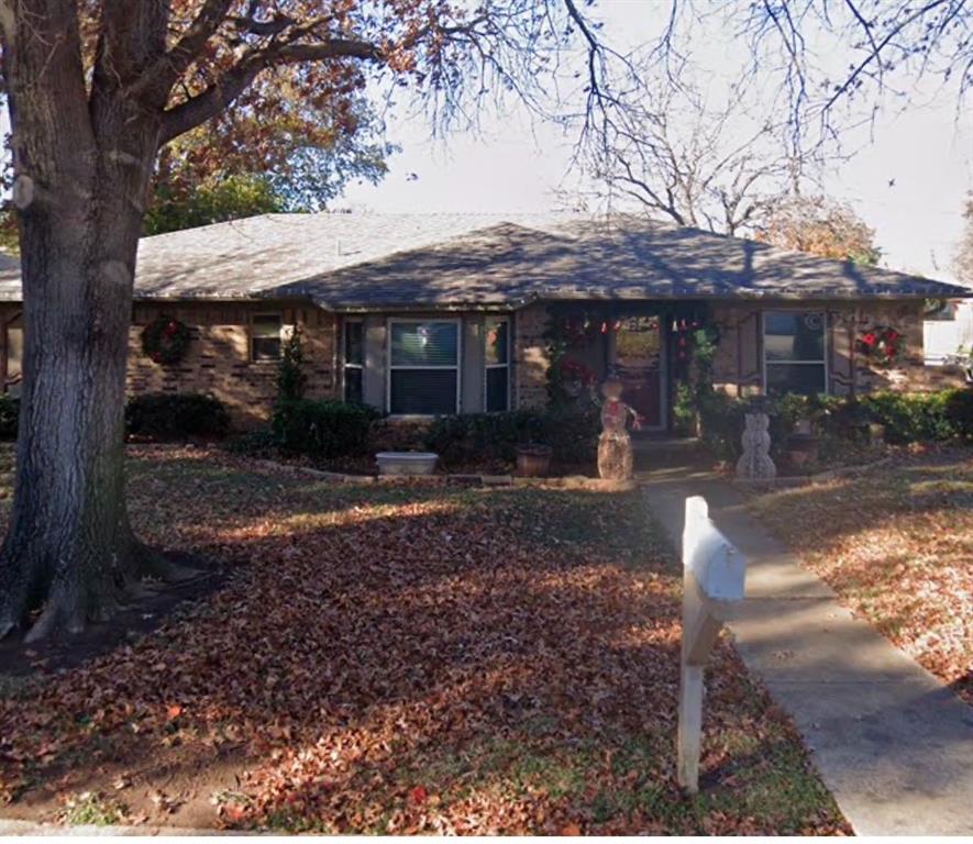 2712 Lucas Drive Property Photo