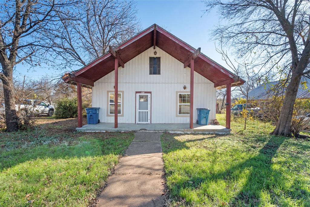 801 W 8th Street Property Photo