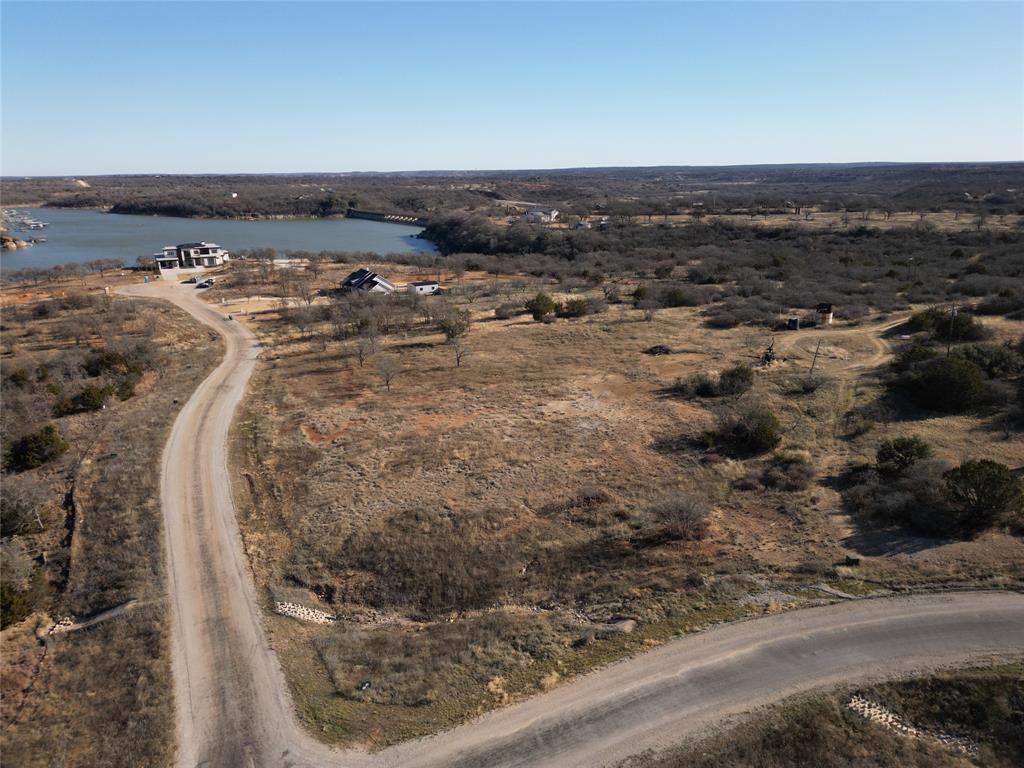 118 Shoreline Drive Property Photo 1