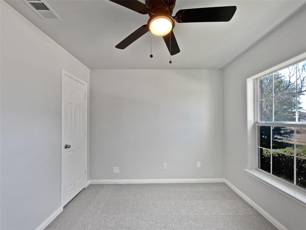 1106 First Street Property Photo 13