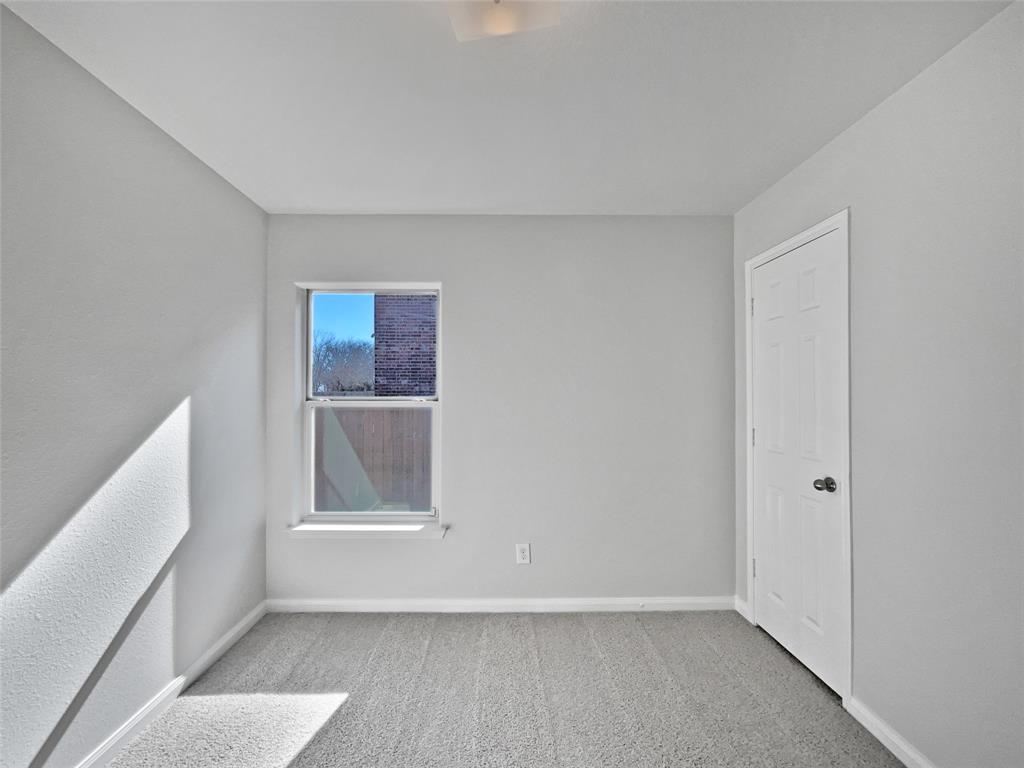 1106 First Street Property Photo 15