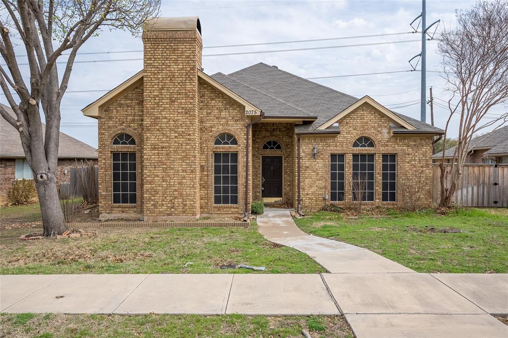 2075 Camelot Drive Property Photo