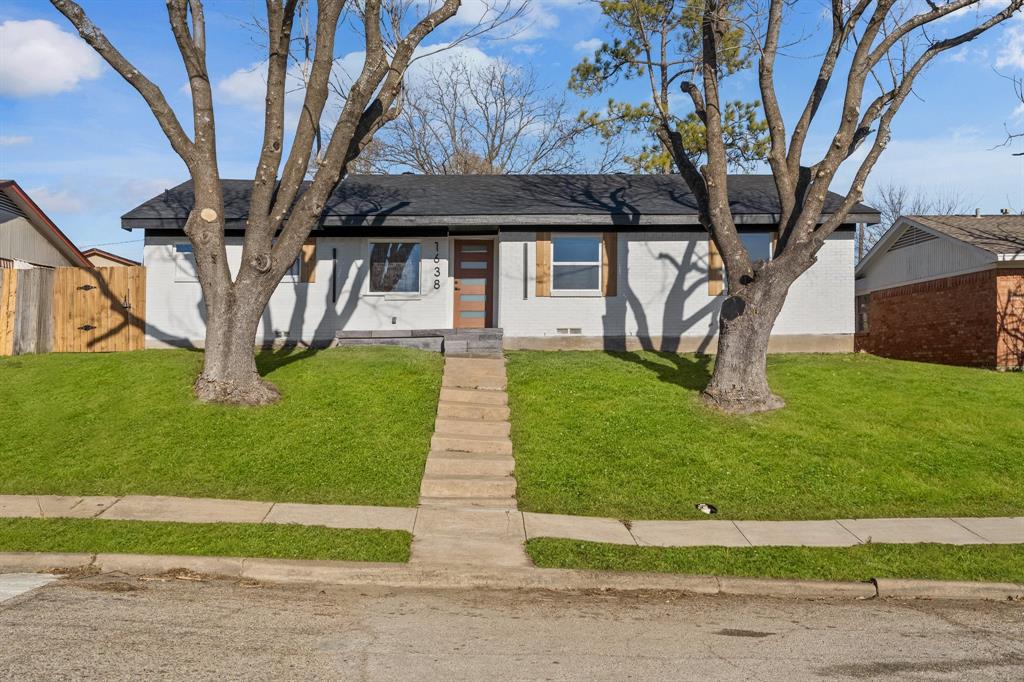 1638 Savage Drive Property Photo