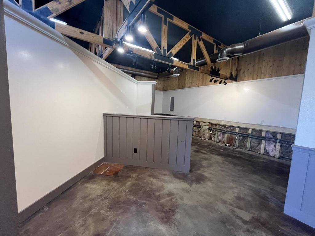 1029 Goodnight Boulevard Property Photo 7