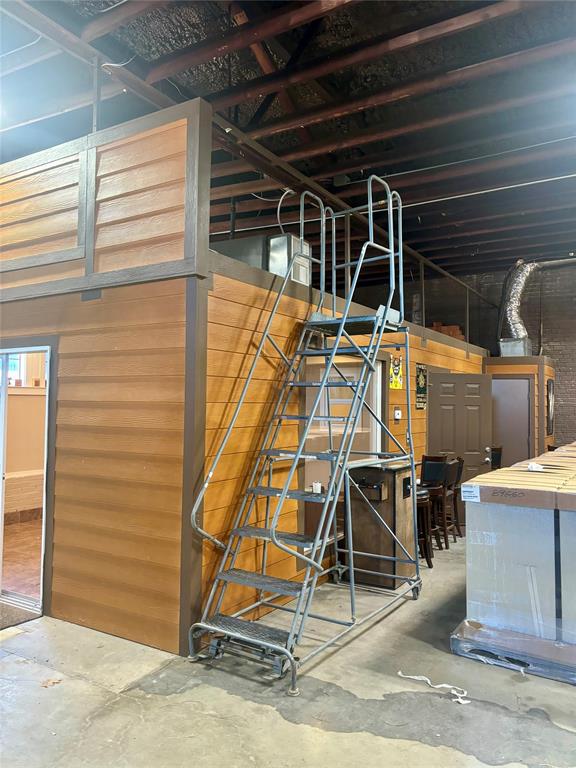 106 E Brown Street Property Photo 13