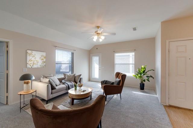 112 Royal Crest Court Property Photo