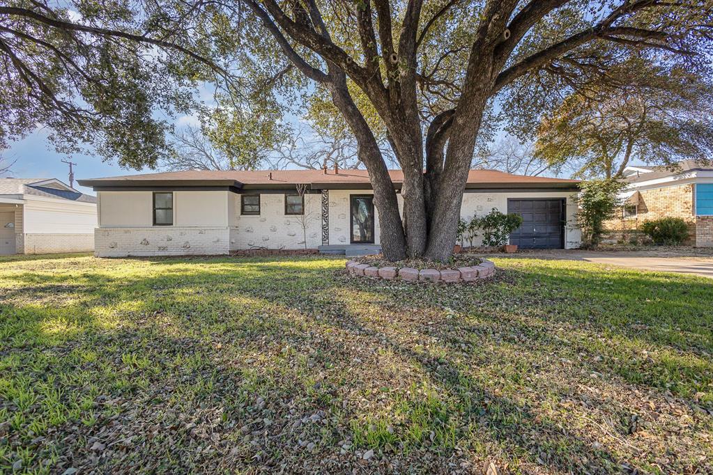 809 Glenda Drive Property Photo