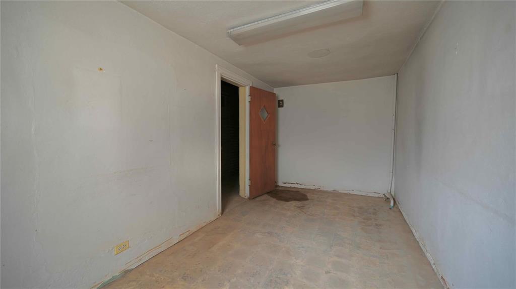111 W Gilbert Street Property Photo 13