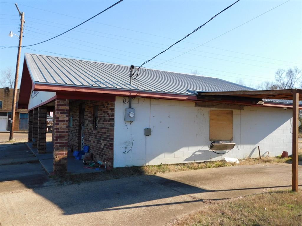 423 Martin Luther King Drive Property Photo 3