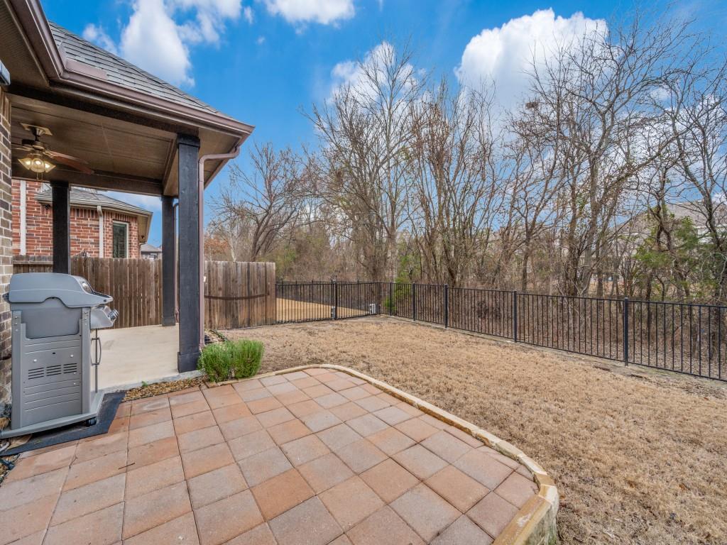 1117 Tollcross Drive Property Photo 2