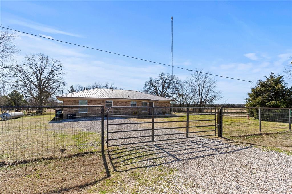 1008 Vz County Road 3809 Property Photo 4