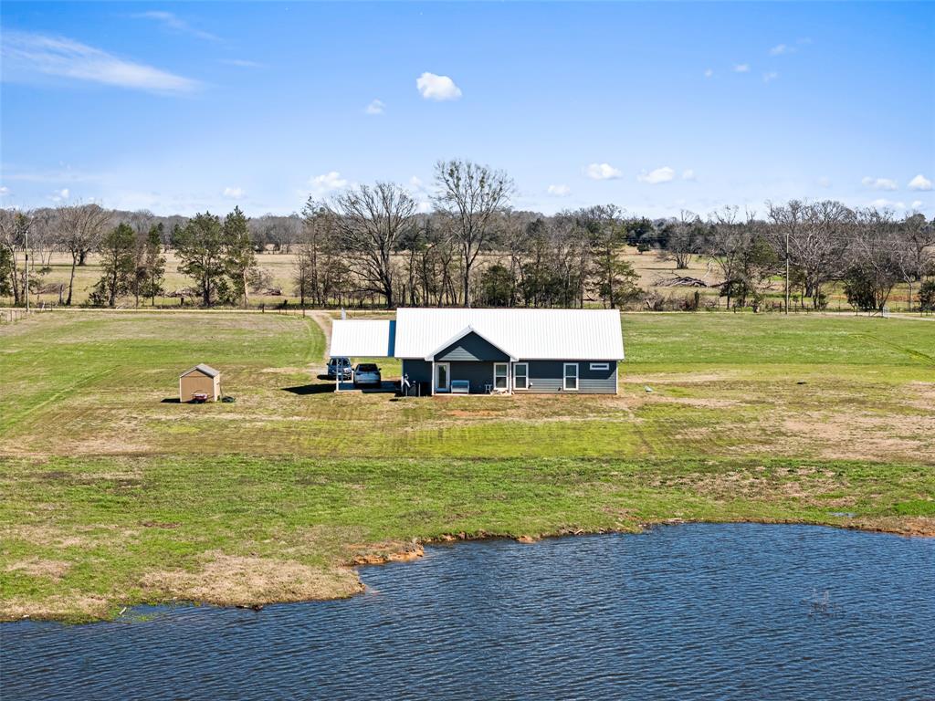 385 County Road 3104 Property Photo 32