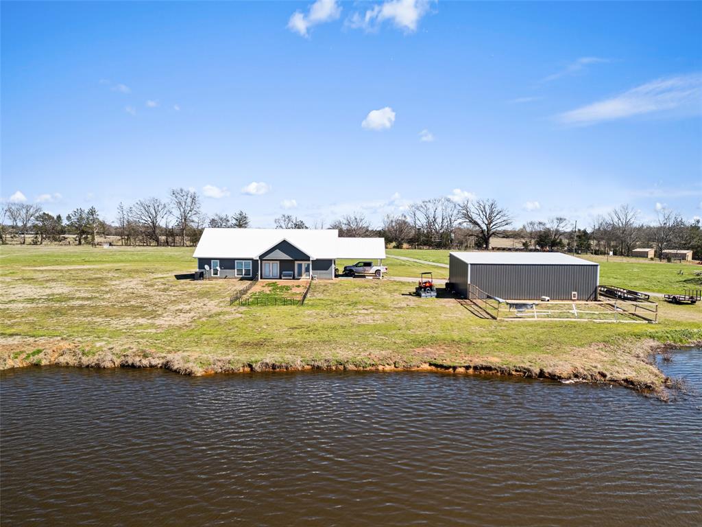 385 County Road 3104 Property Photo 33
