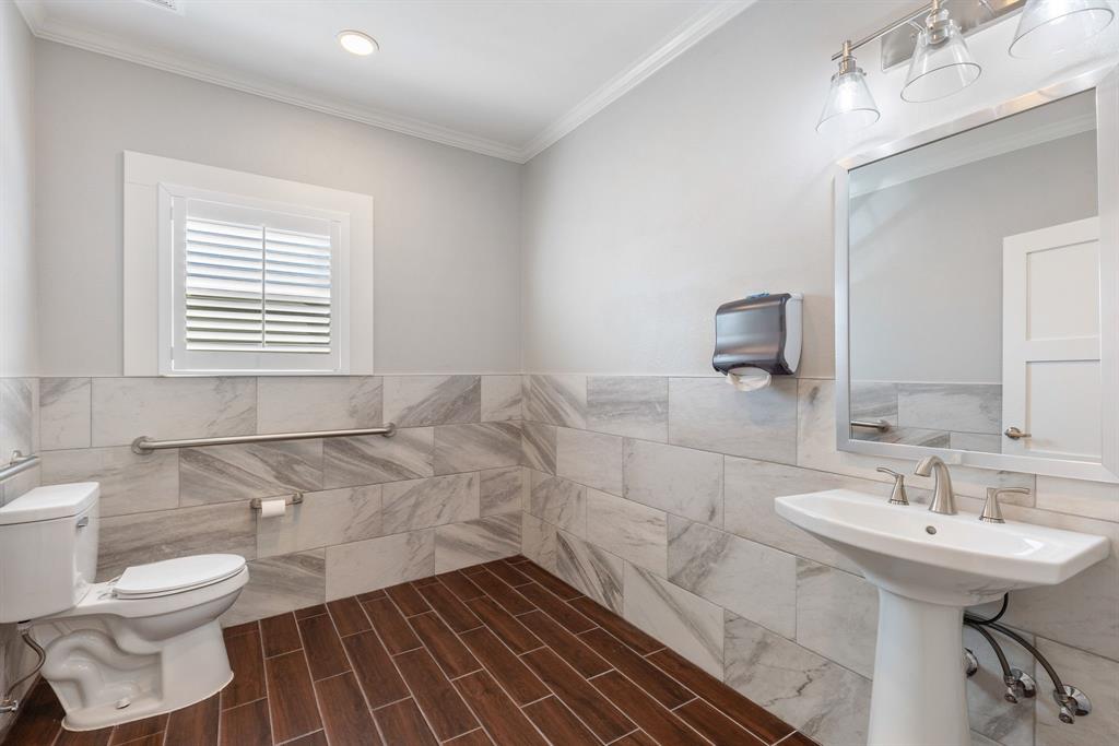 618 Oak Avenue Property Photo 24