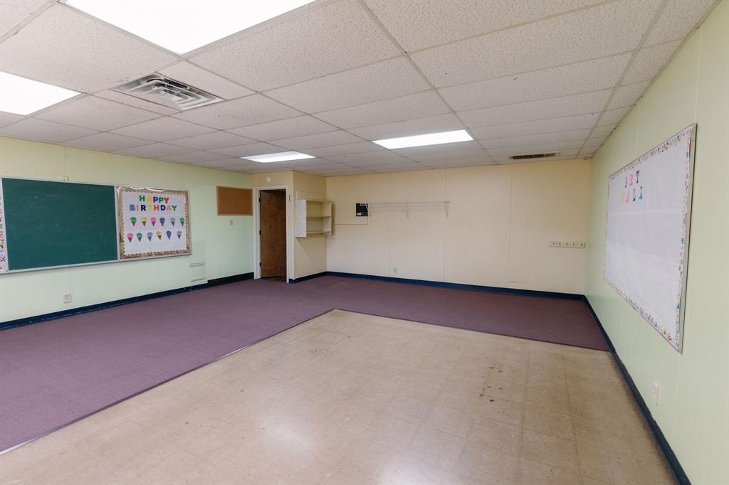 1522 Weeks Street Property Photo 13