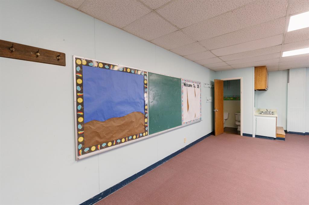 1522 Weeks Street Property Photo 18
