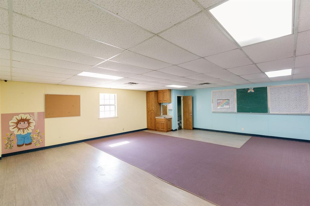 1522 Weeks Street Property Photo 23