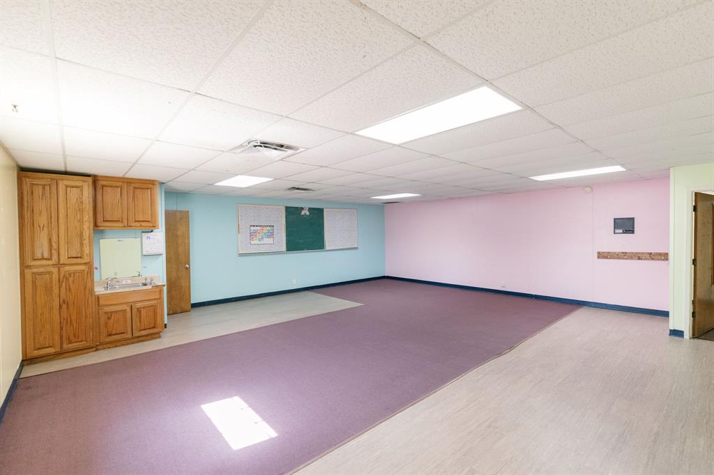 1522 Weeks Street Property Photo 24