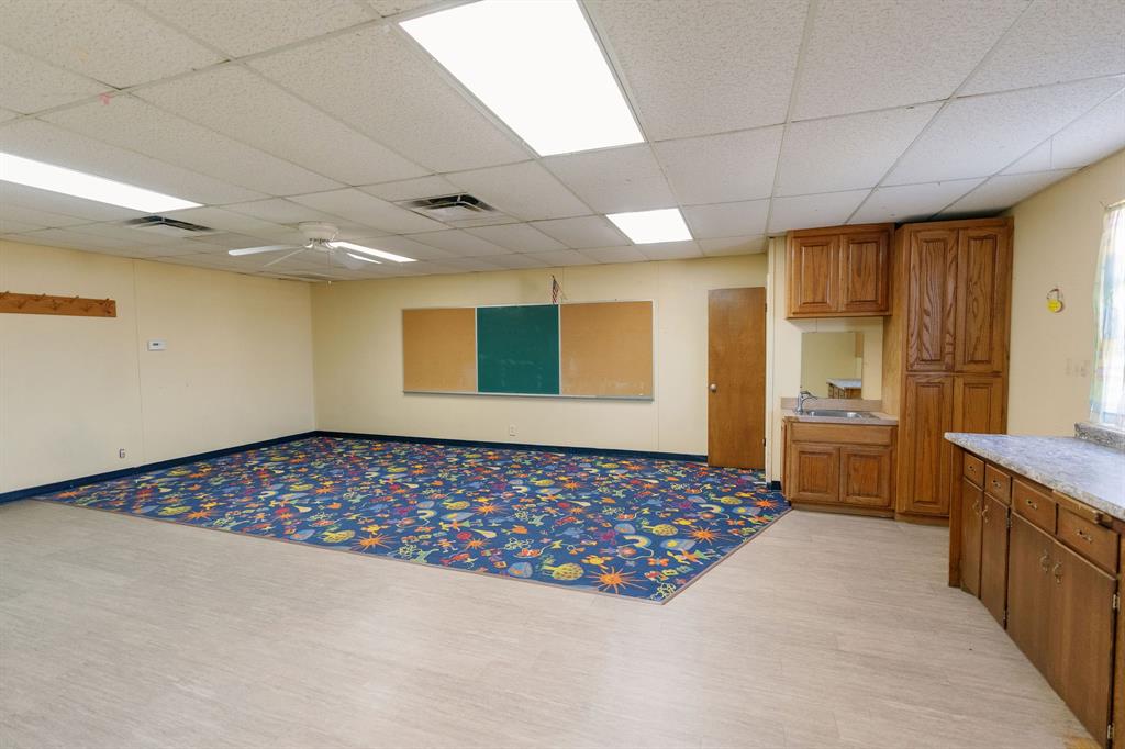 1522 Weeks Street Property Photo 26