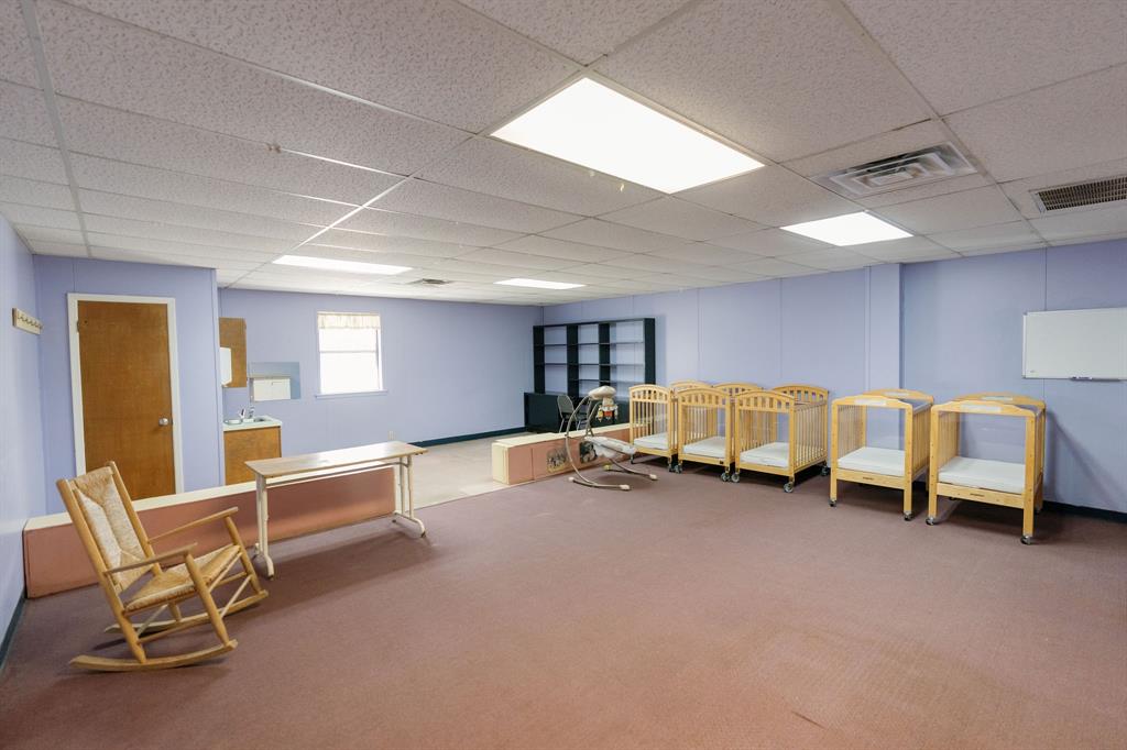 1522 Weeks Street Property Photo 29