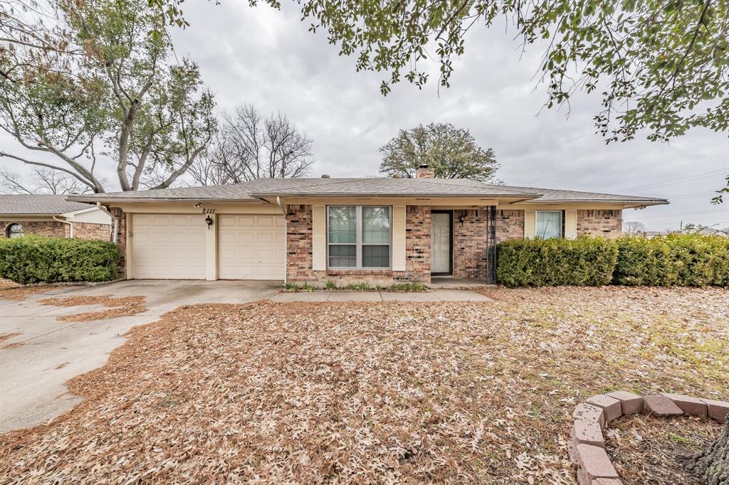 2111 Avalon Lane Property Photo 1