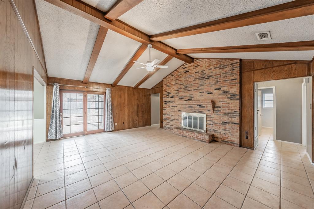 2111 Avalon Lane Property Photo 8