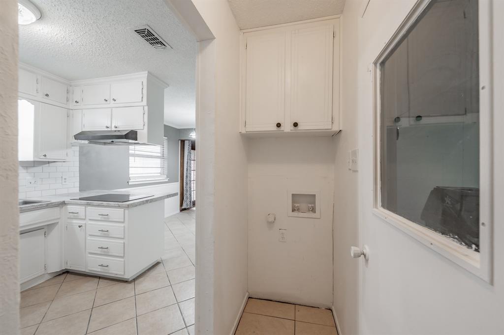 2111 Avalon Lane Property Photo 17