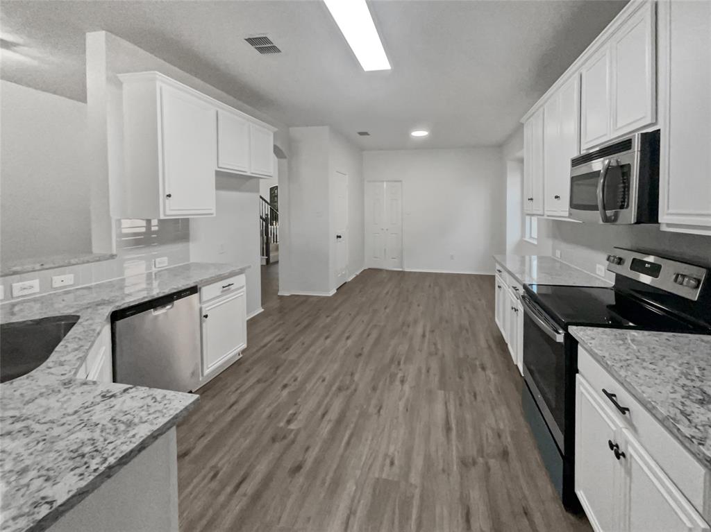 1114 Mccormick Street Property Photo 14