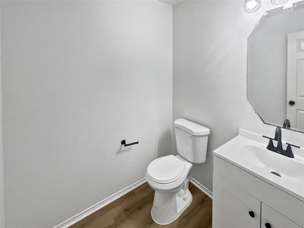 1114 Mccormick Street Property Photo 17