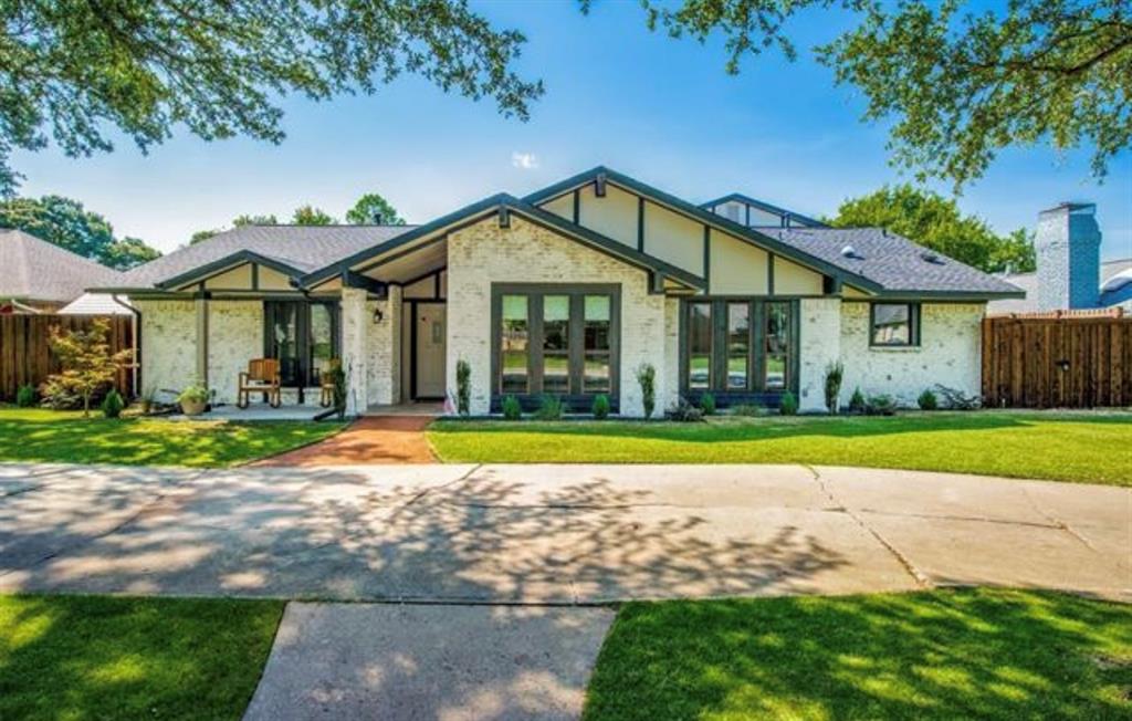 3200 Dover Drive Property Photo