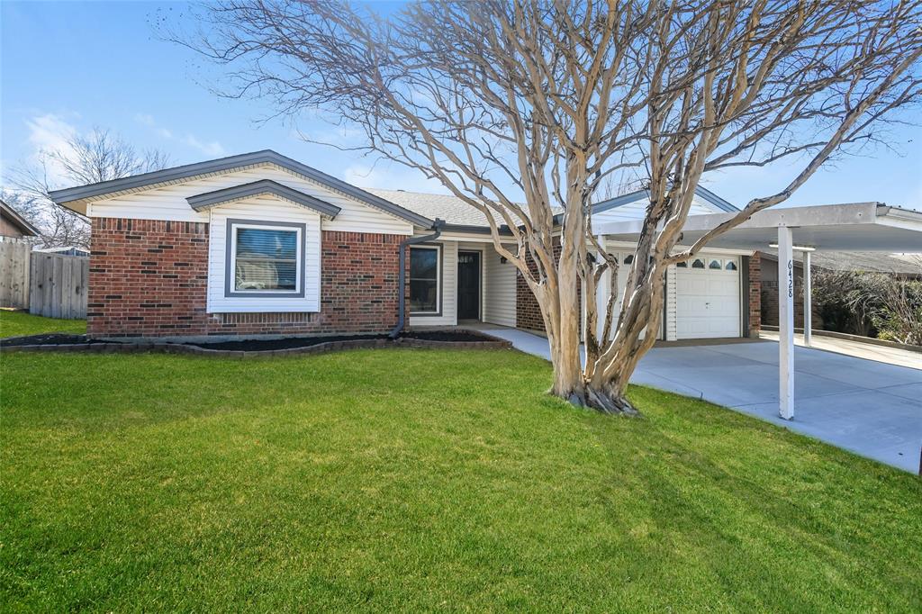 6428 N Park Drive Property Photo