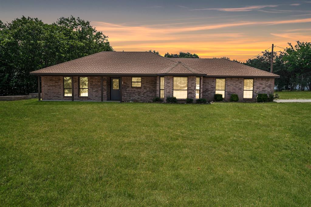 2048 County Road 3540 Property Photo