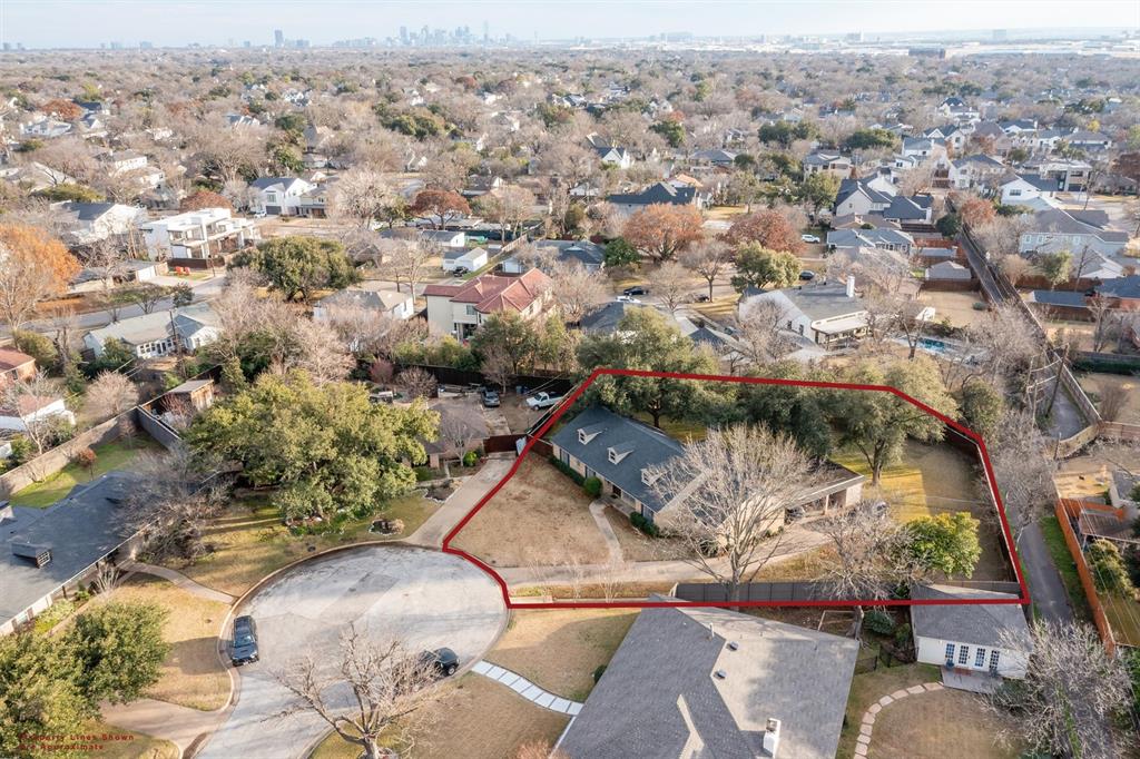 9903 Ila Drive Property Photo
