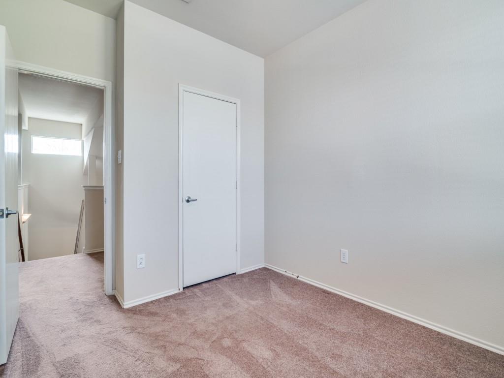 2216 Stonebrook Lane Property Photo 14