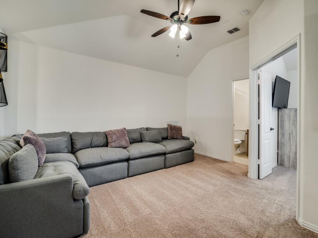 1912 Frediano Lane Property Photo 12