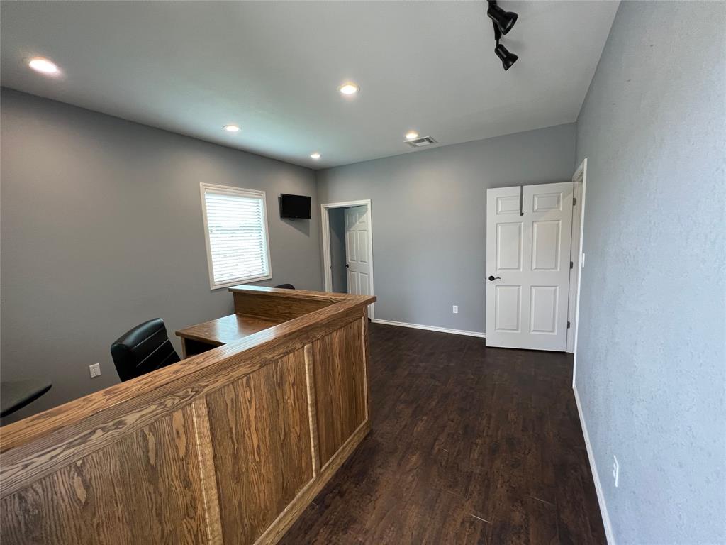 4230 E Highway 67 Property Photo 6