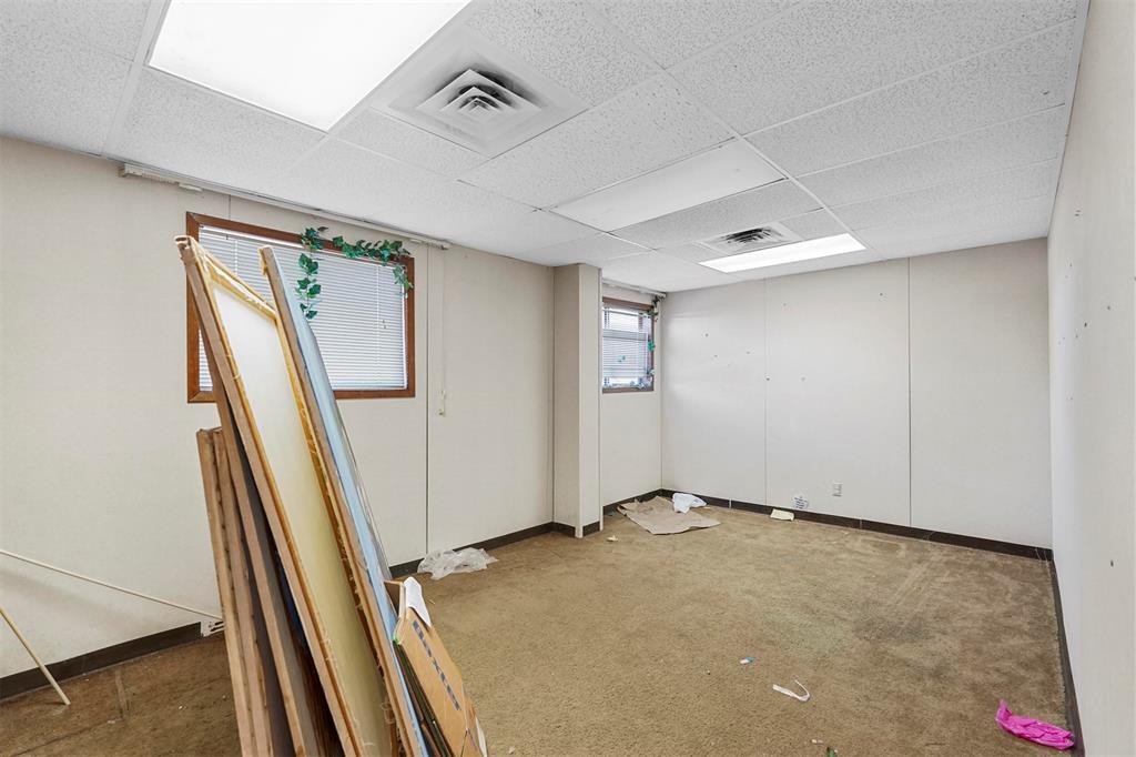 5605 Wesley Street Property Photo 15