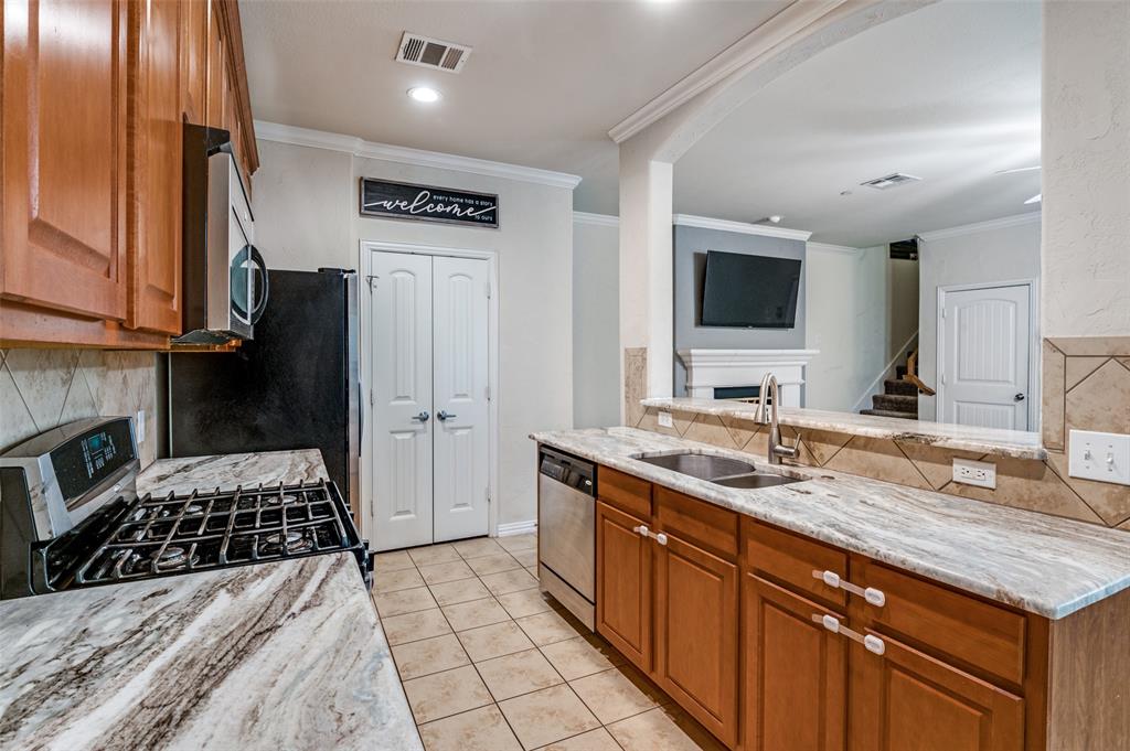 8700 Paradise Drive Property Photo 6